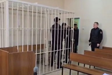 Суд Уссурийска избрал меру пресечения 44-летнему мужчине, который обвиняется в вымогательстве денег у жен и матерей участников СВО объединенная пресс-служба судебной системы Приморья