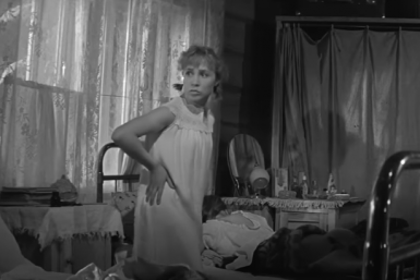 Тот, кто 100 раз смотрел "Девчат", мигом найдет лишний кадр - ТЕСТ