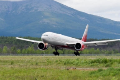 Прибытие самолета в аэропорт Сокол Дмитрий Андреев, ИА MagadanMedia.ru