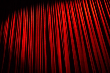 Занавес Илья Табаченко, ИА PrimaMedia