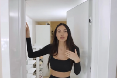 Лифт в доме, а мебель с маркетплейса: Самойлова сделала рум-тур особняка - глаза "сломать" можно