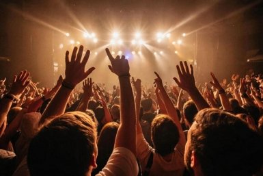 Афиша сгенерировано ИИ GigaChat (6+)