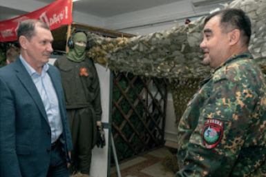 Город помогает воинам и их семьям, собирает помощь на передовую и адаптирует инфраструктуру. мэрия Улан-Удэ