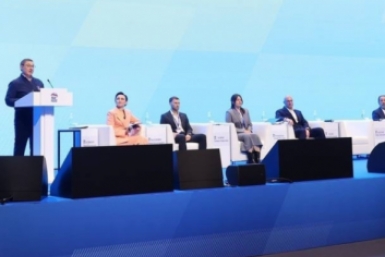 Сергей Смирнов рассказал о поддержке образования в Магадане Источник