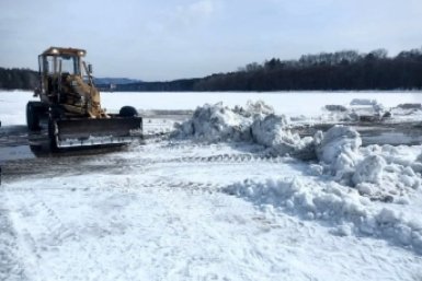 Две ледовые переправы закрыли в Шелеховском районе