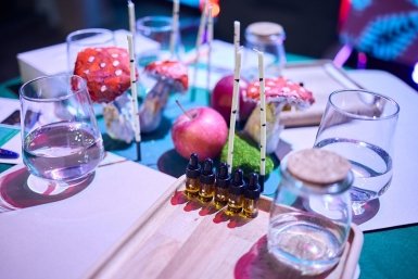 Анастасия Ракова рассказала о создании парфюмерного портрета незрячими детьми из Москвы