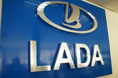 АвтоВАЗ запускает платную подписку на Lada - сколько придется платить водителям