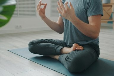 Простой ритм дыхания, который гасит панику за 2 минуты — борьба со стрессом по советам гуру