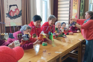 Дефиле в кокошниках, валенки за 15 минут: чем удивили жителей Харбина мастерицы Уссурийска