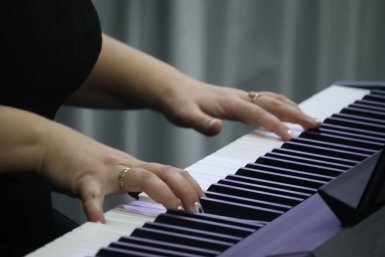 Губернатор Кубани поздравил работников культуры с профессиональным праздником