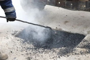Ямочный ремонт ведется во всех районах Иркутска в выходные дни