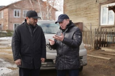 Евгений Григорьев проверил ход весенней санитарной очистки в Якутске Окружная администрация города Якутска