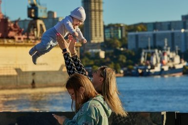 Всем, кто получает детские пособия: с апреля вас ждет сюрприз, о котором молчат в СФР