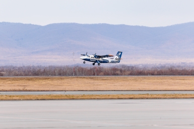 Аэропорт в Петербурге временно принимает только прилетающие самолеты