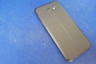 В Улан-Удэ карманник украл телефон, применяя приемы борьбы