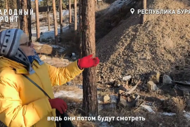 Пенсионерки нашли золошлак на "Тропах здоровья" в Улан-Удэ