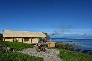 Глэмпинг на Байкале вошёл в топ-5 России