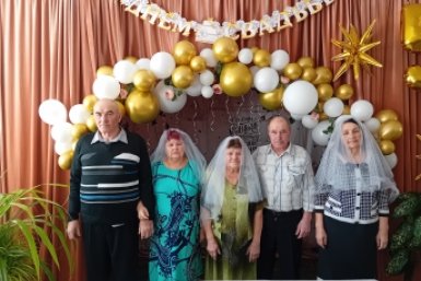 Три пары отметили кедровую свадьбу в один день в Забайкалье департамента ЗАГС Забайкалья