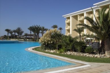 Где отдыхают умные туристы — 3 страны, которые в этом году "умыли" Турцию по цене и качеству