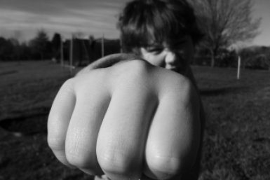 Обвиняемой в истязании 11-летней девочки в Приангарье избрали меру пресечения