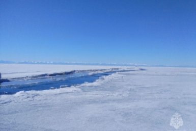 Разрывы льда и трещины фиксируются на водоёмах Иркутской области Пресс-служба ГУ МЧС России по Иркутской области