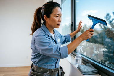 Приводим окна в порядок после зимы - топ приемов для ленивых: чистота без усилий