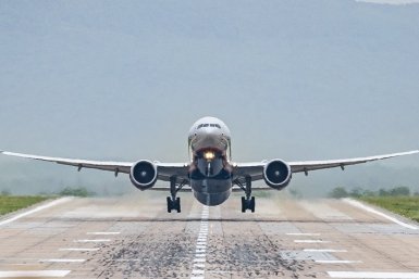 Китайская авиакомпания возобновляет рейсы между Владивостоком и Далянем