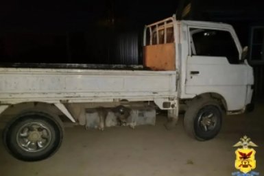 Грузовик УМВД России по Забайкальскому краю