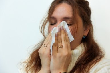 чихание, простуда, грипп, ОРВИ, насморк Яна Гайдук, ИА PrimaMedia.ru