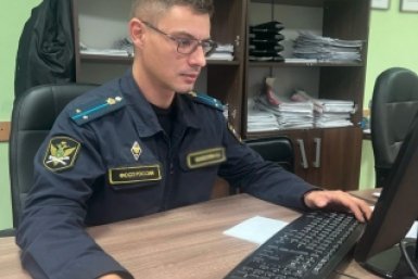 Свыше 700 тысяч рублей долга по зарплате списали со счетов компании в Крыму