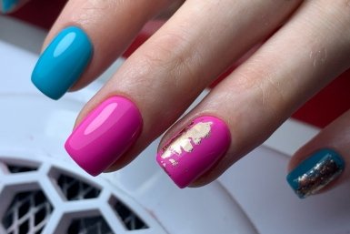 Главные тренды маникюра на апрель-2026: оттенки, дизайн, форма — советы от эксперта