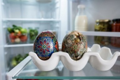 Вся правда о хранении пасхальных яиц: через сколько дней они превращаются в "бомбу"