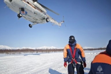 Магаданские спасатели провели тренировку по десантной пoдготовке ГУ МЧС России по Магаданской области