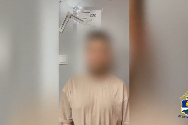 В Улан-Удэ мужчина умышленно повредил чужой автомобиль на парковке