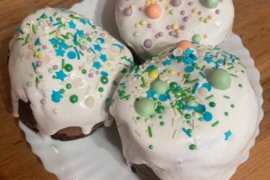 Берем яйца, творог и рисовую муку: получаются мягкие, нежные и ароматные ПП-куличи