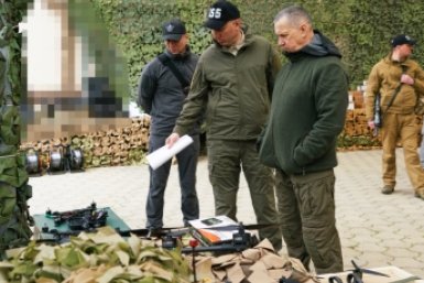 Трутнев привёз оружие на СВО предоставлено пресс-службой аппарата полномочного представителя Президента РФ в ДФО