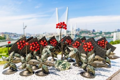 Символический &quotЖеньшень&quot — приз победителям конкурса &quotЖивая тайга&quot Александр Хитров / экологический пресс-клуб &quotПоследняя среда&quot