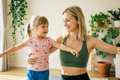 Его называют "эликсиром молодости": эффект от 1 "детского" движения сводит с ума — попробуйте сами