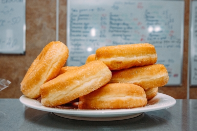 Самый быстрый пирог с вареньем: пеку за 40 минут — домашние за секунду съедают