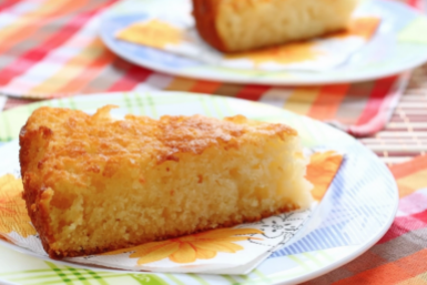 Высокий манник на кефире – всего 2 яйца и никакой муки