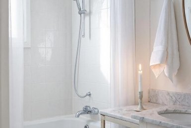 Разводы перестали появляться, как узнала о полезной опции обычной свечи - оставляю в ванне