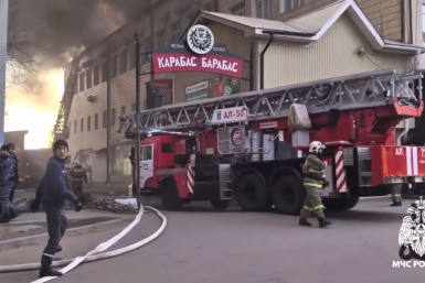 Пожар в трёхэтажке на улице Толстого в Улан‑Удэ