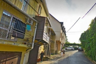 Сочинские &quotфавелы&quot в виде жилых гаражей активно конкурируют с квартирами Скриншот сервиса Яндекс Карты