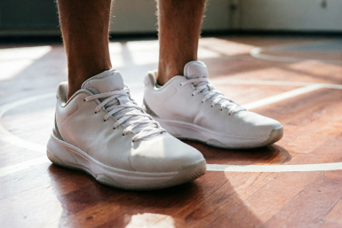 1 простой трюк — скользкие шнурки не развязываются: спокойно бегаю и не запинаюсь