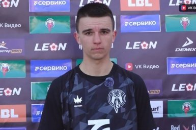 Игроки 3 месяца без зарплаты, а ФК на грани закрытия - "Иркутск" просит помощи