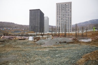 В Южно-Сахалинске залили фундамент будущего детсада в ЖК "Уюн парк"