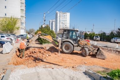В Севастополе с опережением ремонтируют перекресток Адмирала Фадеева и Парковой