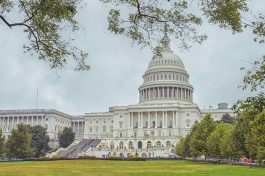 Близок к капитуляции: американист назвал два сценария для Трампа в Иране