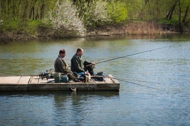 Закинул - и сразу поклёвка: в какие часы в апреле рыба активнее всего