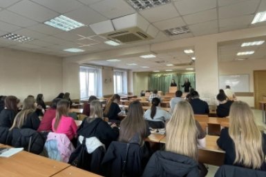 Студенты-юристы в Чите пообщались с полицейскими о работе в ОВД